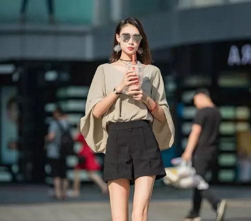 街拍网红吃瓜图片